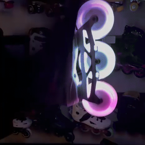 Jogo de Rodas LED Multicolor 110mm/85A