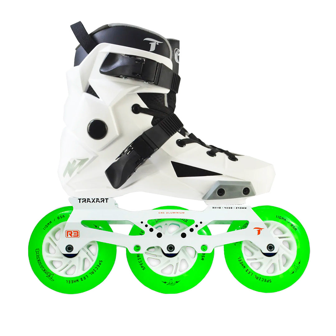 Patins Revolt Branco + Base Híbrida Branca + Rodas LED Verde 110mm