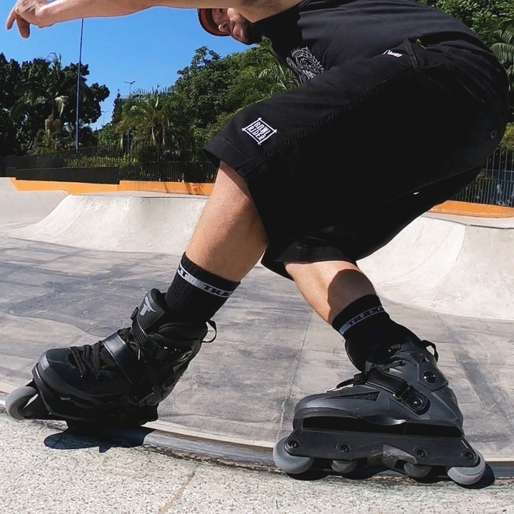 Patins Aggressive Revolt Street - 59mm ABEC-9 Cromo